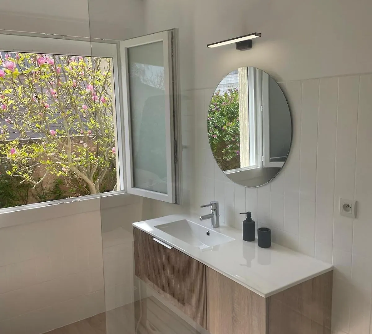 Σπίτι διακοπών Maison Au Calme Renovee Plain-Pied, Hyper Centre Ville Perros